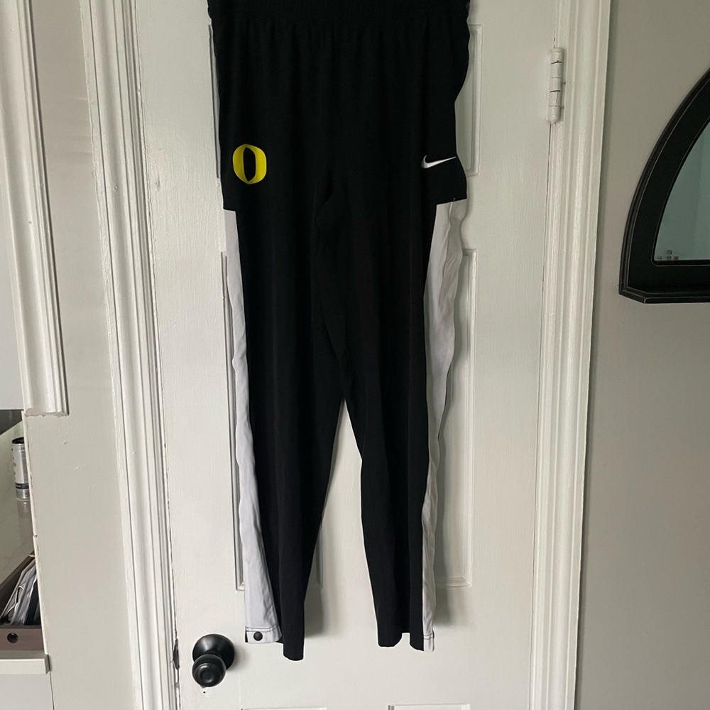 Nike Womens Basketball Breakaway pants Oregon Black/White size Medium NWT B1